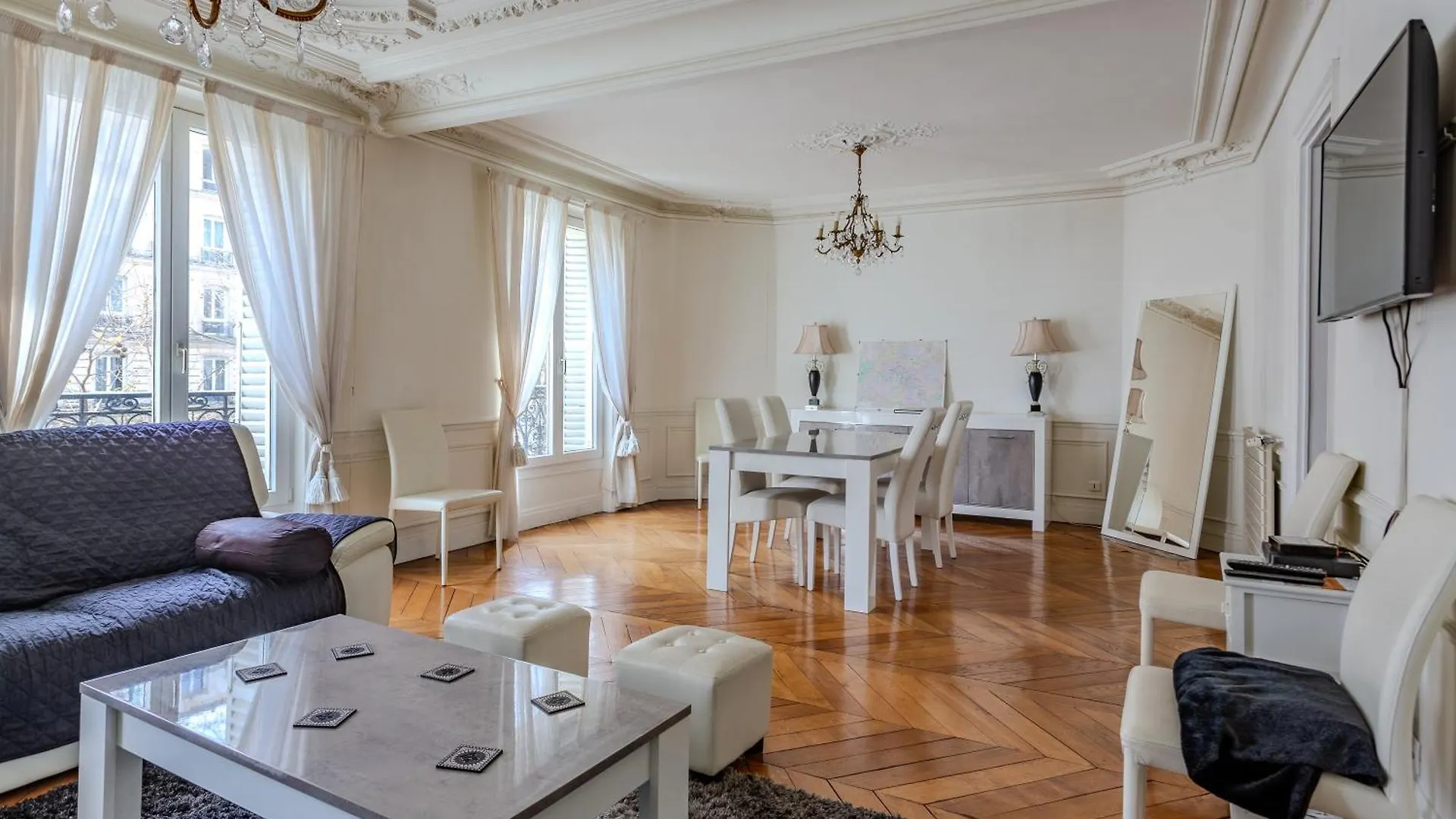 Sacre Coeur Grand Duplex 130 M2 - 4 Chambres + Double Living Paris Apartment